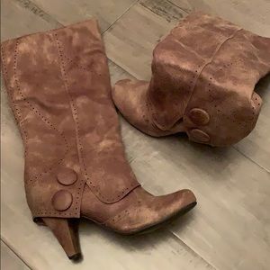 Brown soft /suede feel leather boots